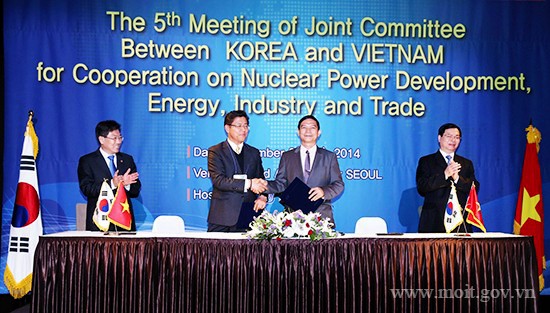 Vietnam y Corea del Sur reconocen progresos en cooperación bilateral - ảnh 1