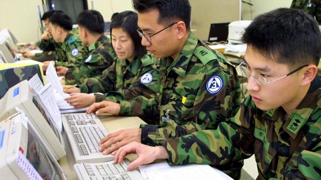 Ejército surcoreano forma una unidad responsable de guerra cibernética  - ảnh 1