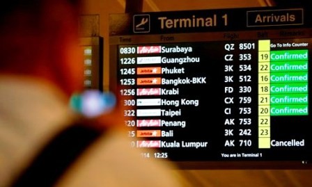  Malasia busca avión desaparecido  - ảnh 1