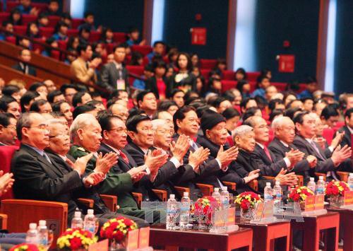 Acto solemne por aniversario 85 del Partido Comunista de Vietnam - ảnh 1