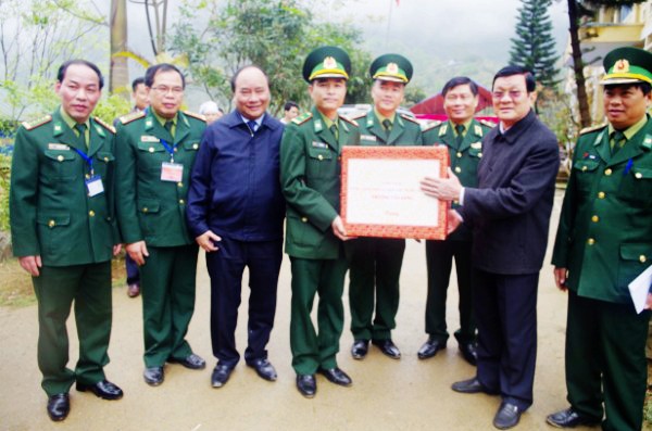 Mayor apoyo de Vietnam nacionales necesitados en frontera con China - ảnh 1