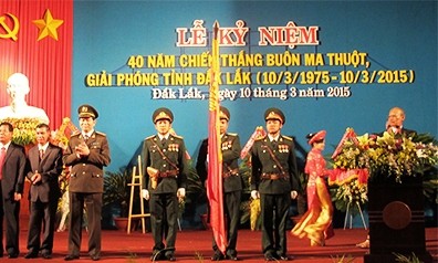 Celebran aniversario 40 de victoria de Buon Ma Thuot - ảnh 1