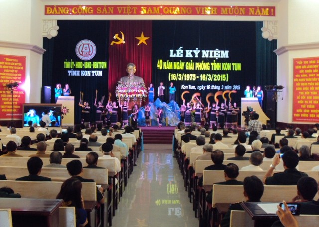 Conmemoran 40 años de la Liberación de Kon Tum - ảnh 1