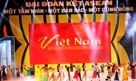 Celebran en Hanoi Festival de músicas tradicionales de ASEAN  - ảnh 1