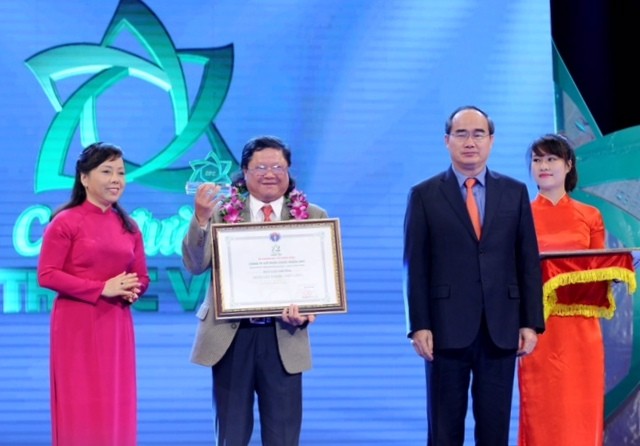 Entregan premio “Estrella de la farmacia vietnamita”  - ảnh 1