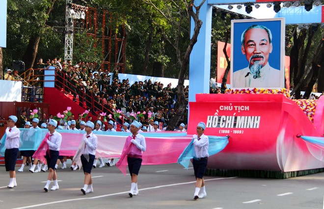 Ensayo general de la conmemoración de 40 años de la reunificación vietnamita - ảnh 1