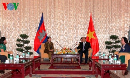 Vicepriemier vietnamita recibe a su homólogo camboyano - ảnh 1