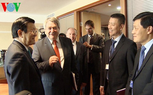 Elevan Vietnam y República Checa relaciones de cooperación a un nuevo nivel - ảnh 1