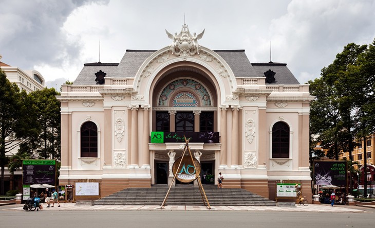 Teatro de la Ópera - Símbolo de Ciudad Ho Chi Minh - ảnh 2