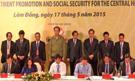 Conferencia de promoción de inversión y bienestar social de Tay Nguyen - ảnh 1