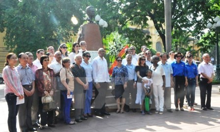 Conmemoran caída del héroe cubano José Martí  - ảnh 1