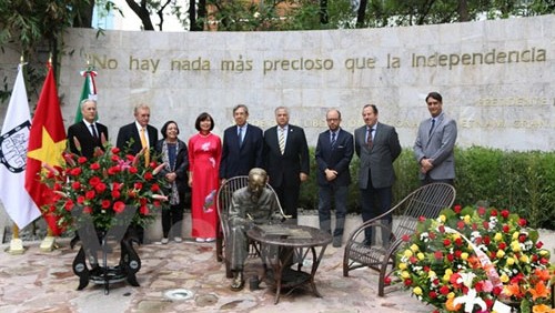 Homenajean al presidente Ho Chi Minh en México - ảnh 1
