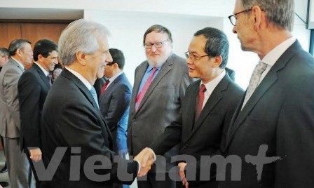 Vietnam y Uruguay robustecen relaciones de cooperación  - ảnh 1