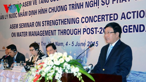Concluye en Vietnam Seminario euroasiático de gestión  hídrica - ảnh 1