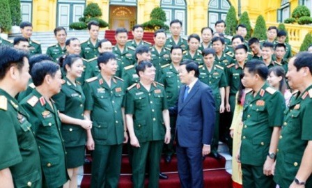 Conmemoran 64 años de Academia de Logística del Ejército de Vietnam - ảnh 1