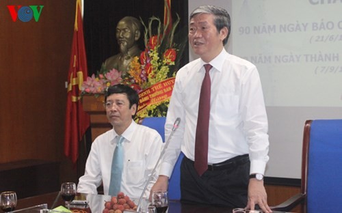 Urgen a la prensa vietnamita a cumplir sus funciones y mejorar la calidad - ảnh 1