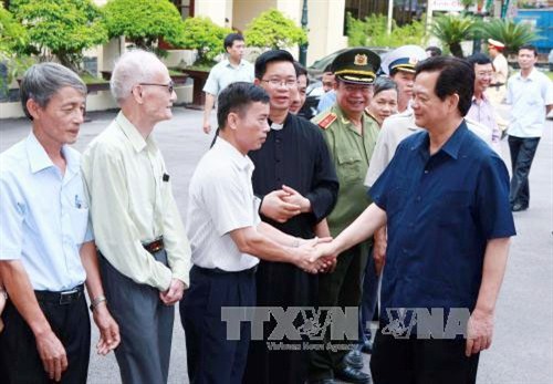 Contacta primer ministro de Vietnam con electorado de ciudad Hai Phong - ảnh 1