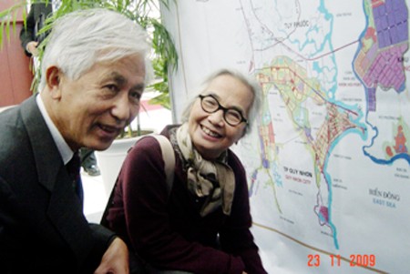 Reconoce Vietnam aportes de dos profesores de origen vietnamita al progreso de la Patria - ảnh 1