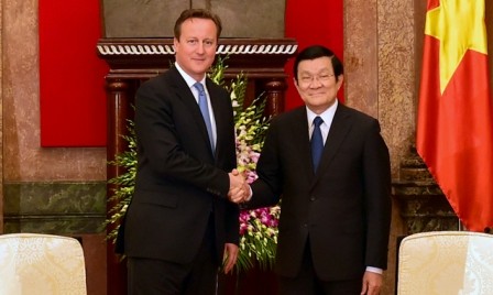 Primer ministro británico recibido por altos dirigentes vietnamitas - ảnh 1