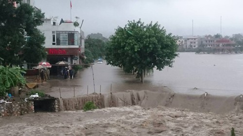 Provincias norteñas de Vietnam superan consecuencias de las inundaciones - ảnh 1