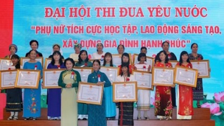 Congreso de Emulación patriótica de mujeres vietnamitas  - ảnh 1
