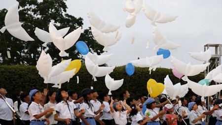 Japón: Conmemoran en Nagasaki aniversario 70 de tragedia de bomba nuclear  - ảnh 1