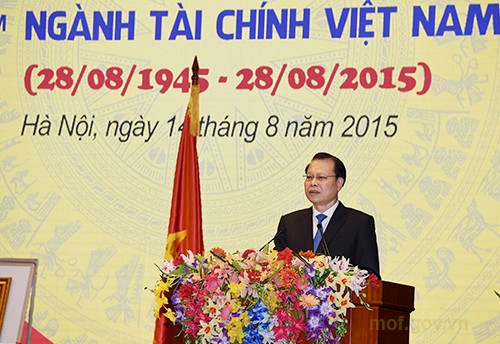 Se condecora al sector financiero Orden de Ho Chi Minh en ocasión de 70 años de su fundación - ảnh 1