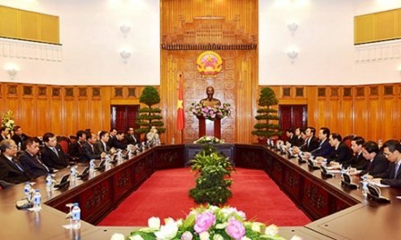 Gobierno vietnamita favorece cooperación con socios internacionales - ảnh 1