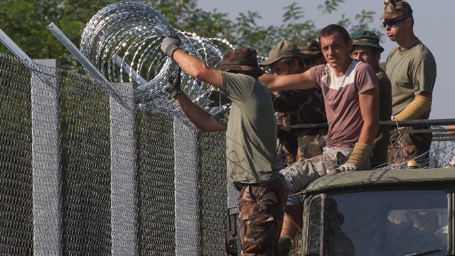 Países europeos piden efectuar reunión de emergencia sobre crisis migratoria - ảnh 1