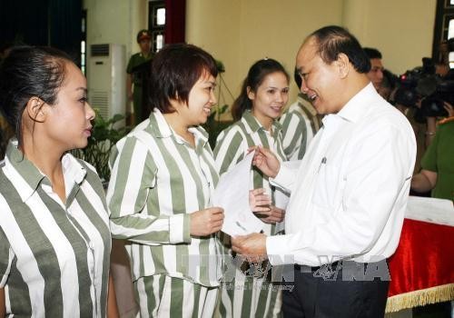 Más presos beneficiados de política de amnistía del gobierno vietnamita  - ảnh 1
