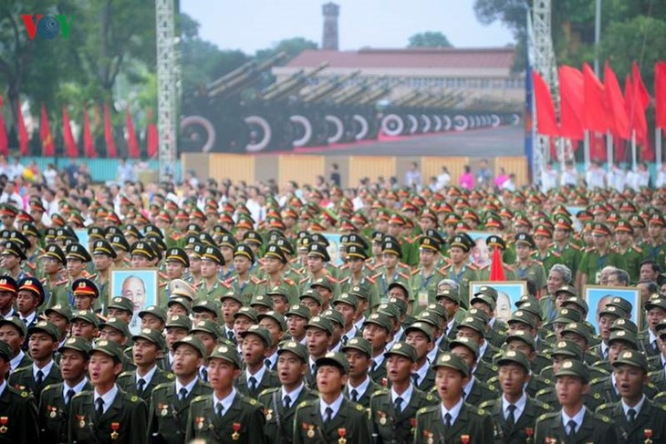 Parada militar en día patria en Hanoi - ảnh 2