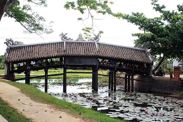 Visita al puente Thanh Toan en  Hue - ảnh 1