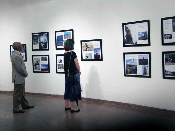 Chile celebra el 205 aniversario del Día Nacional en Vietnam con exposición fotográfica - ảnh 3