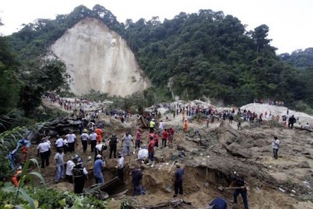 Aumenta número de víctimas de deslizamiento de tierra en Guatemala - ảnh 1