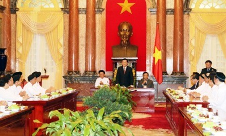 Presidente vietnamita recibe dignatarios caodaístas - ảnh 1