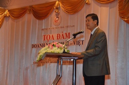 Vietnamitas en Tailandia impulsan inversiones hacia su tierra natal  - ảnh 1