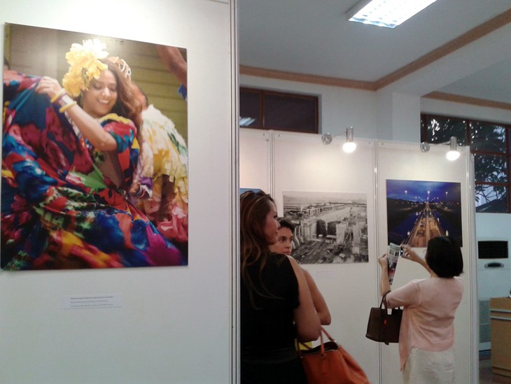 Miniatura de Panamá en exposición fotográfica en Vietnam - ảnh 2