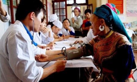 Línea de pobreza multidimensional creará avances en formulación de políticas de Vietnam - ảnh 2