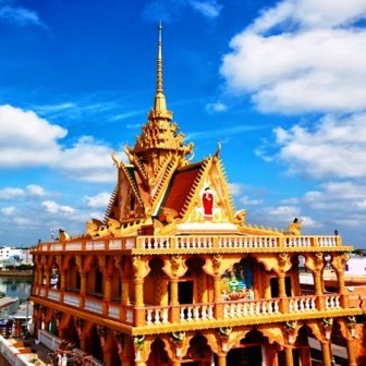 Pagoda apoya a estudiantes pobres del Delta del río Mekong  - ảnh 1