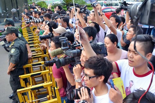 Vietnam perfecciona Ley de Prensa para materializar la Constitución de 2013 - ảnh 1