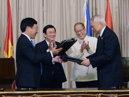 Vietnam y Filipinas establecen relaciones de asociación estratégica   - ảnh 1