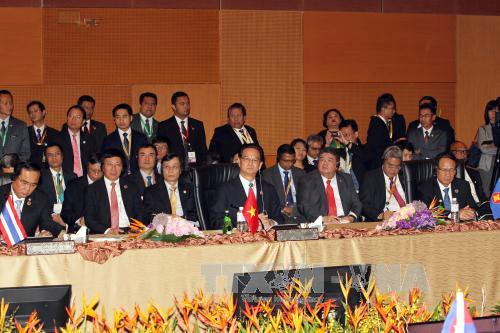 Primer ministro de Vietnam en cumbres de ASEAN con países socios - ảnh 1