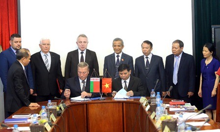 Sindicatos de Vietnam y Bielorrusia fortalecen cooperación  - ảnh 1