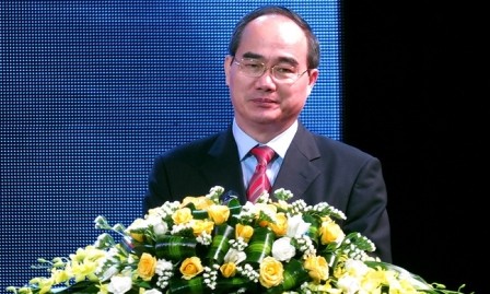 Presidente del Frente de Patria felicita a comunidad católica vietnamita en ocasión navideña - ảnh 1
