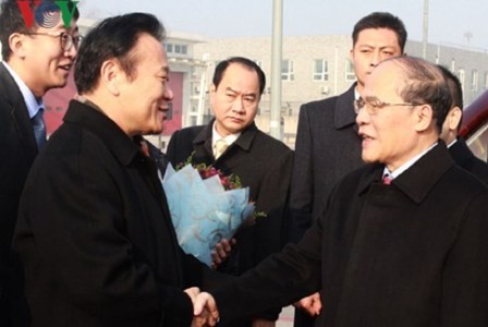 Visita del jefe del Parlamento de Vietnam a China consolidará relaciones parlamentarias bilaterales - ảnh 2