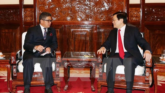 Presidente vietnamita se reúne con embajadores salientes de países regionales  - ảnh 1
