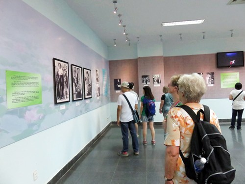 Exposición fotográfica envía mensaje de amistad y cooperación Vietnam - México - ảnh 1
