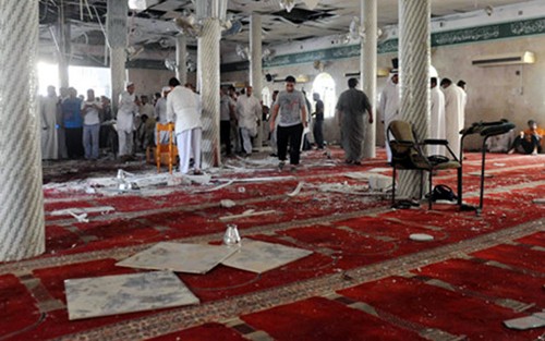 Ataque suicida en mezquita chiita saudí deja grandes pérdidas - ảnh 1