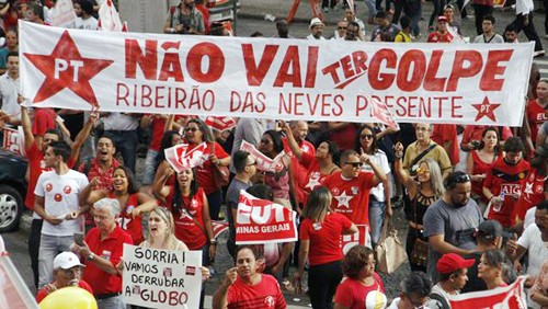 Cientos de miles de brasileños marchan a favor del Gobierno  - ảnh 1