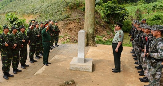 Continúan actividades del tercer Intercambio Amistoso de Defensa Fronteriza Vietnam-China - ảnh 1